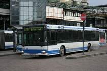 WSW 0302 (W SW 301) am Bf Wuppertal Oberbarmen.
27.12.2009