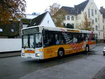 Mercedes-Benz O 405 N (Niederflur-Stadtversion) auf der Linie 10 nach Twedter Plack nahe der Haltestelle Sdermarkt.