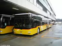 Regie Bern Nr. 664 (MAN Lion's City GL A23) am 7.1.10 beim Bhf. Bern. Ende 2008 kamen mehrere LC-Gelenker f�r Postauto in Bern zum Einsatz, es waren damals die ersten Lion's City Gelenker f�r Postauto.