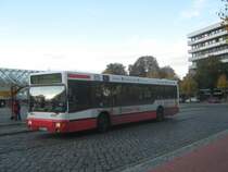 MAN NL 202 auf der Warteposition am BF Vegesack. Dein Nachfolger wird wohl der MAN Lion&acute;s City A37 sein. 