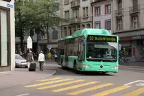 Mercedes Citaro mit der Betriebsnummer 802 biegt in die Spiegelgasse ein. Die Aufnahme entstand am 24.10.2008.