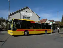 Mercedes Citaro der BLT mit der Betriebsnummer 72 verl�sst die Haltestelle Bottmingen. Die Aufnahme entstand am 27.10.2009.