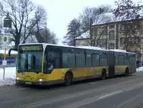 Mercedes-Benz O 530 I (Citaro) auf der Linie 167 nach K�penick M�ggelschl�sschenweg an der Haltestelle Schlo�platz K�penick.