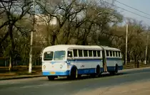 Gelenk-O-Bus in Harbin (China), aufgenommen am 29. Oktober 1984.