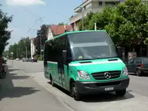 Mercedes Citystar mit der Betriebsnummer 864 bei der Haltestelle Niederholz Bahnhof. Die Aufnahme stammt vom 02.07.2009.