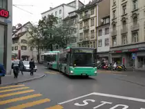 MAN Bus mit der Betriebsnummer 781 biegt in die Spiegelgasse ein und f�hrt zur Haltestelle Schiffl�nde. Bei der Aufnahme musste die Linie 34 an der schiffl�nde wenden. Die Aufnahme stammt vom 18.07.2009.