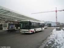 SBB/BDWM AG 370 302 (Setra S315NF) am 15.1.2010 beim Bhf. Zofingen. Zu Postautozeiten rund um Zofingen waren bis zum Dez06 erst wenige Niederflurfahrzeuge im Einsatz. Einen Teil von ihnen, u.a. dieser Setra von PU Tschannen, wurde von den BDWM �bernommen.