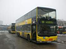 MAN Lion's City DD (Doppelstock) auf der Linie 100 nach S+U Bahnhof Alexanderplatz an der Hertzallee.