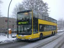 MAN Lion's City DD (Doppelstock) auf der Linie X83 nach Zehlendorf K�nigin-Luise-Stra�e/Clayallee an der Haltestelle Lichtenrade Nahariyastra�e.
