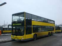 MAN Lion's City DD (Doppelstock) auf der Linie 245 nach S-Bahnhof Nordbahnhof an der Haltestelle Hertzallee.