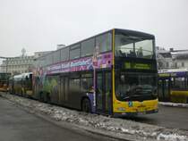 MAN Lion's City DD (Doppelstock) auf der Linie 100 nach S+U Bahnhof Alexanderplatz an der Haltestelle Hertzallee.