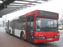 Bald ist es mit dem 4849 und den anderen 48er Neoplanbussen vorbei. Hier steht er noch an der Station Gr�pelingen um gleich auf der Linie 73 ins Mar�eler Feld zu fahren. 