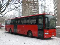 Mercedes-Benz O 550 (Integro) abgestellt am S-Bahnhof Landsberger Allee.