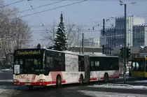 DVG 412 (DU DV 4412) auf den Weg zur Grugahalle.
Dort wurde Sonderverkehr f�r Deichmann gefahren die an diesem Tag ihre Jahreshauptversammlung hatten.
Aufgenommen am Betriebshos Stadtmitter der EVAG,26.1.2010.

