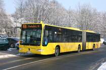 EVAG 4621 (E VG 4621) mit einer Messe Sonderfahrt zum Parkplatz 10 mit der Roten Linie.
Aufgenommen an der Grugahalle am 26.1.2010.