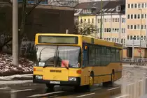 Meobus (E SH 729) wird als Schulbus eingesetzt.
Aufgenommen auf der Steelerstr. am 28.1.2010.
