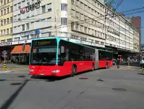 Mercedes Citaro mit der Betriebsnummer 154 f�hrt am Bahnhof Biel ein. die Aufnahme stammt vom 29.09.2009.