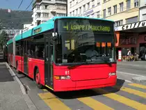 Hess Trolleybus mit der Betriebsnummer 81 am Bahnhof von Biel. Die Aufnahme stammt vom 29.09.2009.