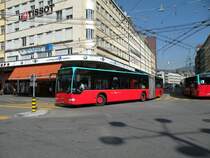 Mercedes Citaro mit der Betriebsnummer 147 fhrt am Bahnhof Biel ein. die Aufnahme stammt vom 29.09.2009.