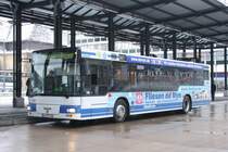 Strassenbahn Hagen 738 (HA DF 738) mit Werbung fr Fliesen de Myn.
Aufgenommen am HBF Hagen,31.1.2010.