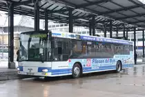 Strassenbahn Hagen 738 (HA DF 738) mit Werbung f�r Fliesen de Myn.
Aufgenommen am HBF Hagen,31.1.2010.