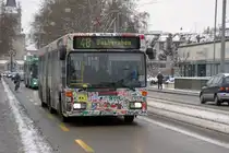 Mercedes Bus mit der Betriebsnummer 736 auf der Linie 48 Richtung Bahnhof SBB. Die Aufnahme stammt vom 10.02.2010.