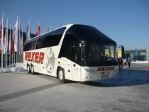 Ein Starliner II von Rexer-Reisen aus Calw auf der Messe in Stuttgart am 19.01.2010