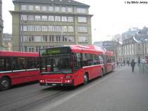 Bernmobil Nr. 801 (Volvo 7700A CNG) am 9.2.2010 beim Bhf. Bern. Dieser Volvo war der erste Gasbus in Bern, doch wegen vielen Kinderkrankheiten und Probleme mit der Gastankstelle, stand der Wagen anf�nglich mehr im Depot als im Linieneinsatz.
