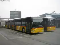 Postauto/Regie Bern Nr. 636 und 631 (Mercedes Citaro O530G) am 9.2.2010 in Bern, Postautobahnhof