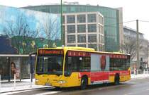 EVAG 4005 (E VG 4005) mit Werbung f�r die Sparkasse Essen.
Aufgenommen an der Hollestr. am 9.2.2010.