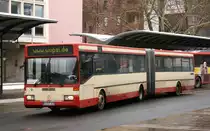 KO ST 301 (Ex KWS/Wupsi 191) am HBF Koblenz,12.2.2010.
Der Wagen war die �berraschung des Tages.
Er fuhr im Auftrag der RMV nach Urmitz mit der Linie 354.
Leider konnte ich nicht erkennen der Wagen geh�rt.