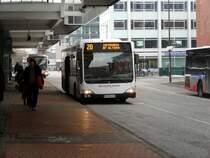 HH-HN 2811 mit Werbung fr Joeys in Hamburg Altona am 20.2.10