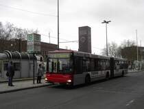 MAN NG 313 (Wagennummer 8304, Kfz-Kennzeichen D-XN 8304, Baujahr 2001) der Rheinbahn AG Düsseldorf. Der Bus ist im Einsatz als Straßenbahnersatzverkehr für die Linie 707, zwischen Düsseldorf Hbf und Düsseldorf-Derendorf, Marienhospital. Grund sind Gleisbauarbeiten für das Projekt  Kö-Bogen  an der Haltestelle Jacobistraße. Aufgenommen am 20.02.2010. Ort: Düsseldorf Hbf.