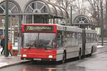 Rheinbahn 8227 (D ZT 8227) mit der Linie 730 an der Vennhauser Allee,13.2.2010.