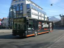MAN Niederflurbus 2. Generation auf der Linie 15 nach Westbahnhof an der Haltestelle Stadtzentrum.