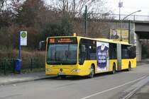 EVAG 4656 (E VG 4656) mit Werbung fr Ortel Mobile.
Hier steht der Spurbus 4656 am Bahnhof Essen Dellwig mit der Linie 166.
Der Einsatz von Spurbusen auf dieser Linie ist sehr selten.