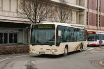 WES NN 41 mit der Linie 7 nach Kamp-Lintfort.
Aufgenommen auf der Augustastr. am 20.2.2010.