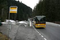 PU Spring, Schwenden, BE 26'671 (Setra 313UL, 2004) am 1.3.2010 bei Horboden im Diemtigtal. 