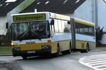 Wagen 9071 der Linie 624 berquert die Gennebrecker Str. um die Endhaltestelle Sternenberg zu erreichen. Da die  Ergnzungs-Busse  der WSW nur mit  Einsatzwagen  beklebt sind, werden Linie und Endhaltestelle durch ein grnes Schild hinter der Windschutzscheibe angezeigt.