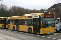 EVAG 3410 (E VG 3410) mit Werbung fr Immo Welt.
Aufgenommen am Bf Borbeck mit der Linie 140, 26.2.2010.