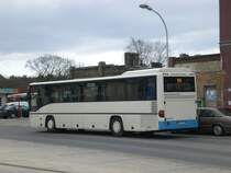 Mercedes-Benz O 550 (Integro) auf der Linie 950 nach Rdersdorf Brckenstrae am S-Bahnhof Strausberg.