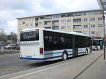 Setra S 300er-Serie NF auf der Linie 926 nach Buckow Schule am S-Bahnhof Strausberg.
