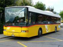 Post - Volvo/Hess  Regiobus BE 360355 bei der Haltestelle neben den Bahnhof von Saanen am 29.07.2007