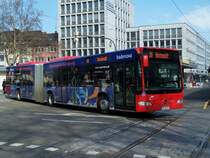 Siegesdenkmal : Citaro II Gelenkbus Nr 978 am 09/03/10.