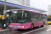 Hermsdorf Reisen (ME HR 60) hat am 1.3.2010 SEV f�r die S-Bahnlinie 6 gefahren.
Sturmtief Cynthia hat auf der S-Bahnstrecke zwischen Essen HBF und D�sseldorf Wehrhahn sehr viel Schaden angerichtet.
Aufgenommen am HBF Essen.