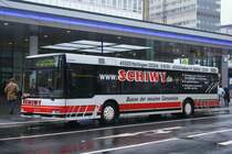 Schiwy Reisen (EN TE 145) mit SEV wegen Sturmtief Cynthia fr die S-Bahnlinie 6.
Aufgenommen am HBF Essen, 1.3.2010.