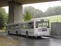 MAN NG 262 (Wagennummer 8230, Kfz-Kennzeichen D-ZT 8230, Baujahr 1997) der Rheinbahn AG Düsseldorf, im Einsatz als Ortbuslinie O6 (Erkrath-Millrath S-Bahnhof - Erkrath-Hochdahl - Erkrath, Haus Brück). Aufgenommen am 30.09.2009. Ort: Erkrath, Haus Brück.