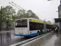 Hess SwissTrolley 3, (Wagennummer 957, Baujahr 2009) der Stadtwerke Solingen GmbH, im Einsatz als Linie 682 (Solingen Hauptbahnhof - Solingen Mitte, Graf-Wilhelm-Platz - Solingen-H�hscheid, Brockenberg). Aufgenommen am 16.10.2009. Ort: Solingen Hauptbahnhof.