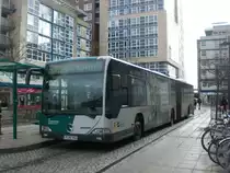 Mercedes-Benz O 530 I (Citaro) auf der Linie 694 Hauptbahnhof an der Haltestelle Drewitz Stern-Center/Gerlachstra�e.