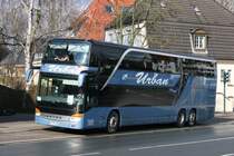 Urban Reisen (BOT FU 20) mit SEV wegen Sturmtief Cynthia fr die S-Bahnlinie 6.
Ersatzhaltestelle fr den Bahnhof Kettwig Stausee ist Kettwig vor der Brcke weil am Bahnhof keine Busse wenden knnen.
1.3.2010